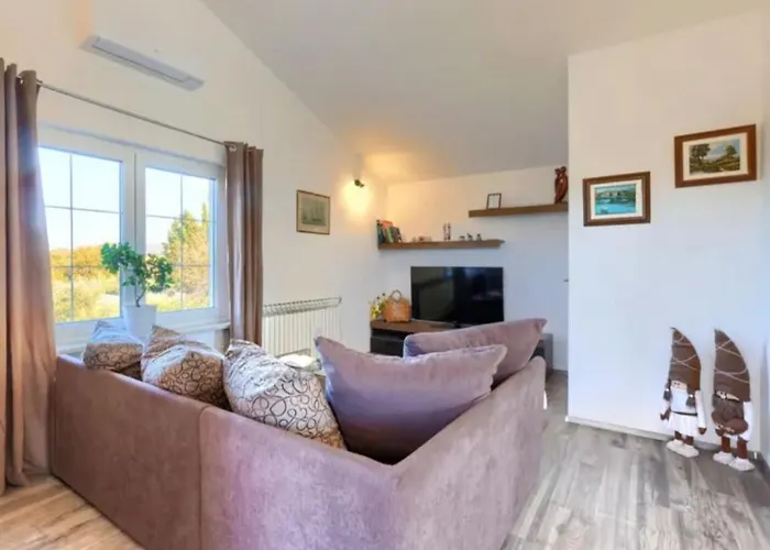 Mimosa Apartman *
